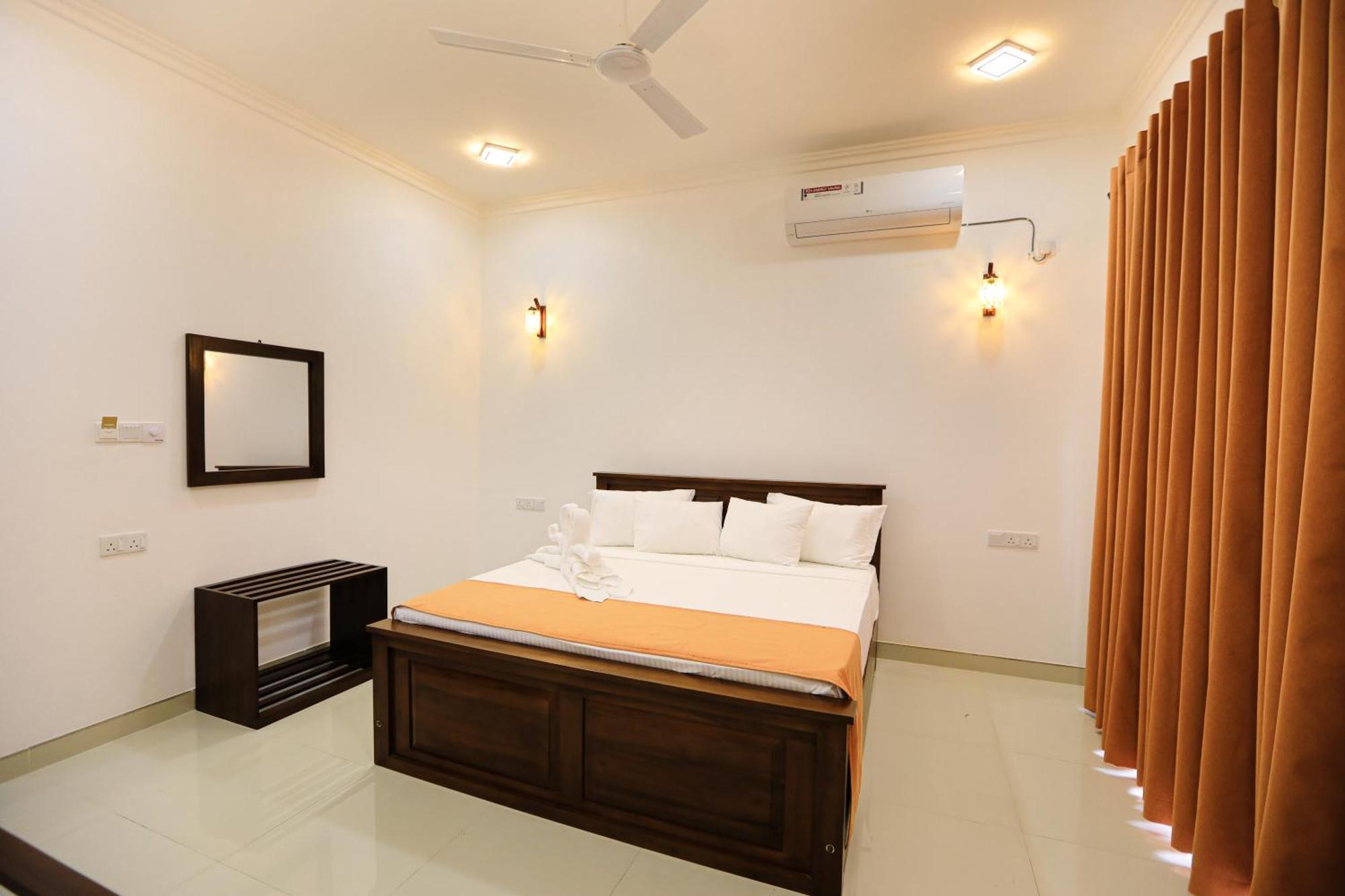 D Marit Motel Negombo Luaran gambar