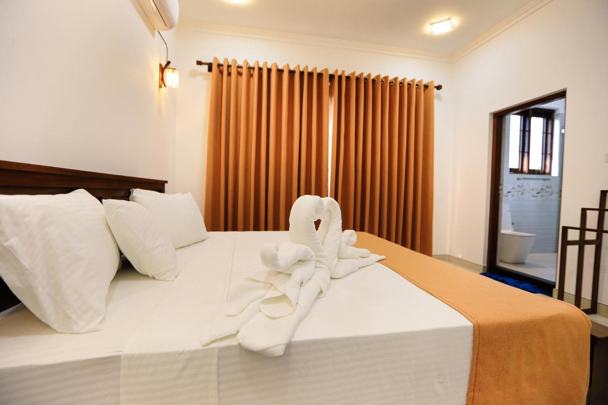 D Marit Motel Negombo Luaran gambar