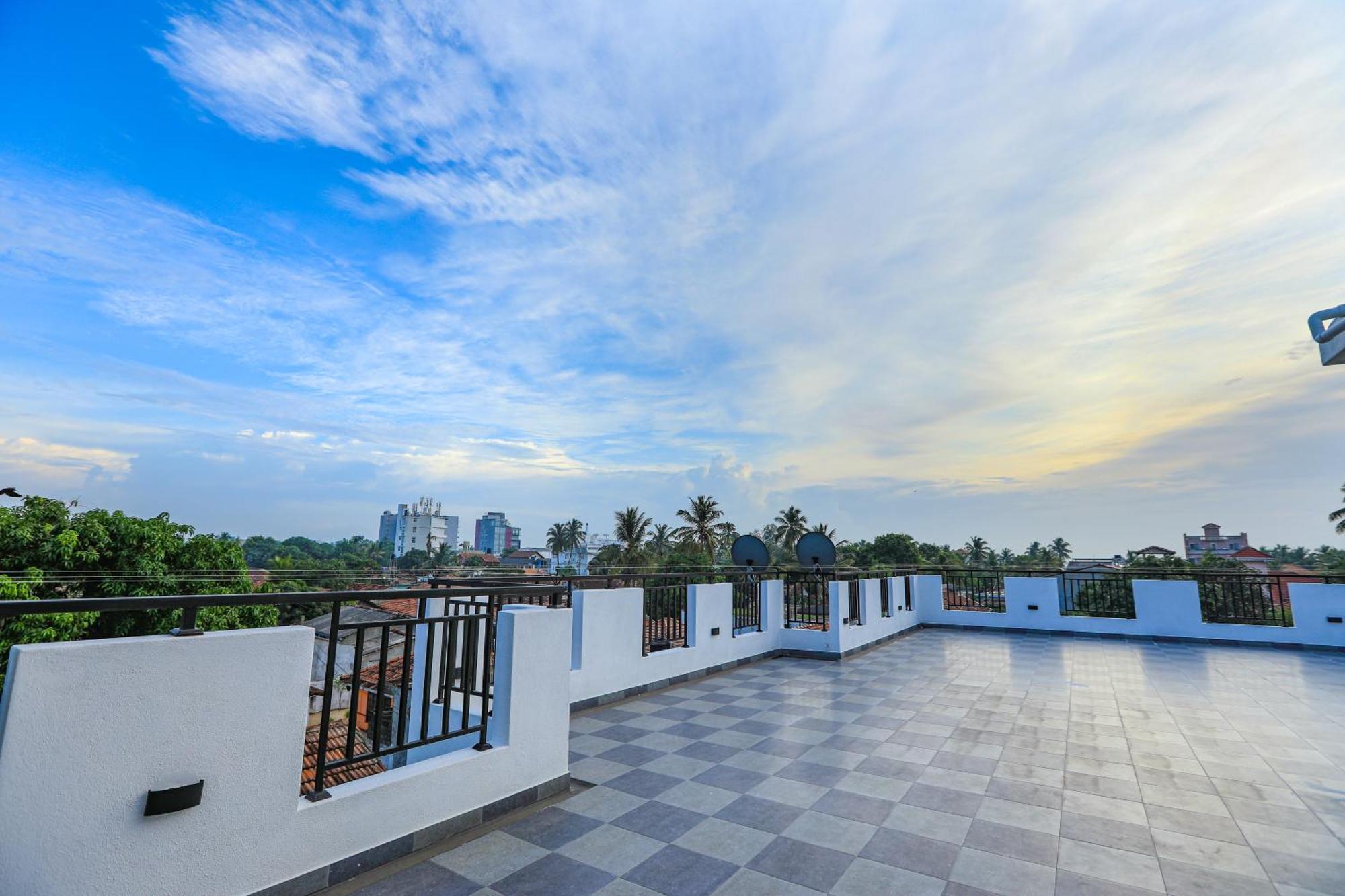D Marit Motel Negombo Luaran gambar