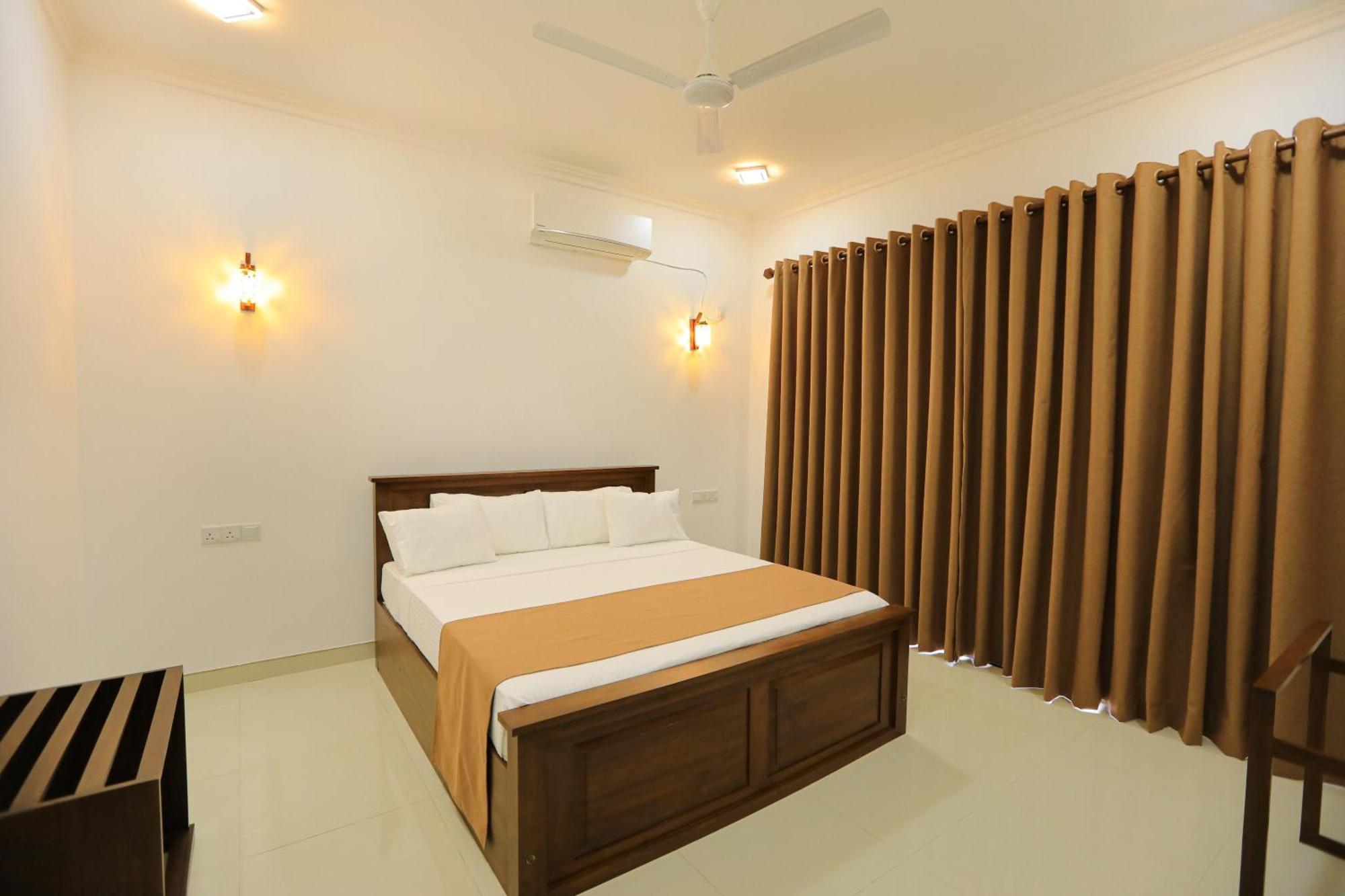 D Marit Motel Negombo Luaran gambar